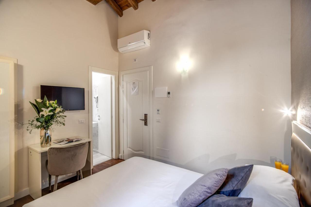 San Silvestro 3* Roma